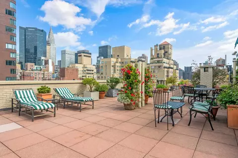 20 E 35th St #9A, New York, NY 10016