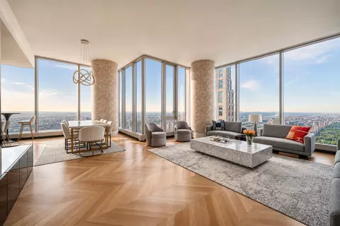 217 W 57th St #80W, New York, NY 10019
