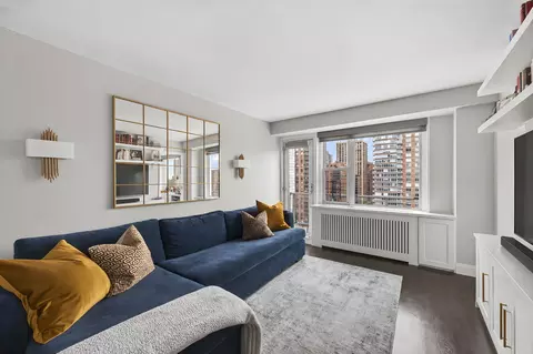 400 E 77th St #PH-A, New York, NY 10075