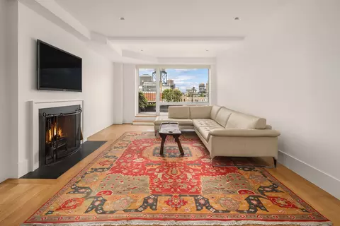 49 E 96th St #17A, New York, NY 10128