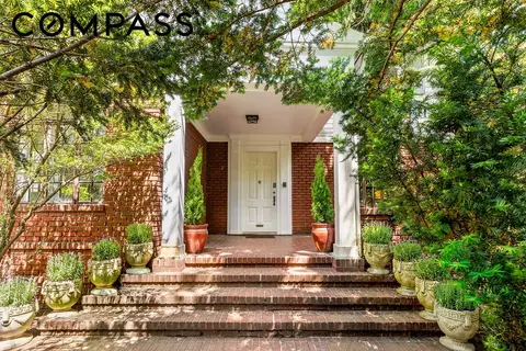 1815 Ditmas Ave, Brooklyn, NY 11226