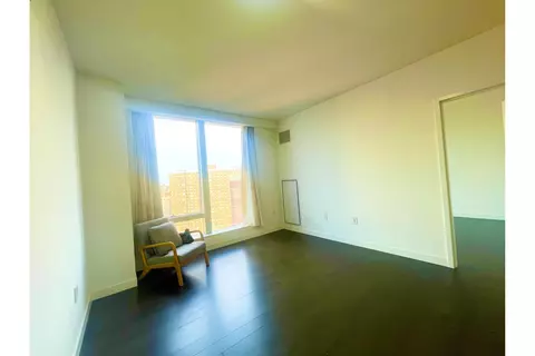 252 South St #21F, New York, NY 10002