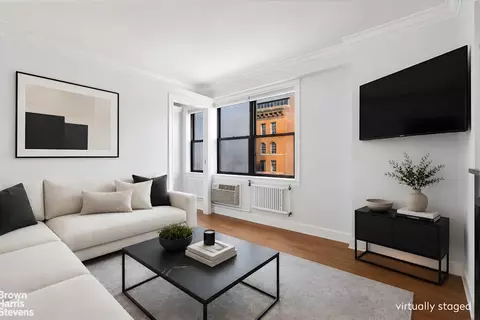 330 3rd Ave #9B, New York, NY 10010