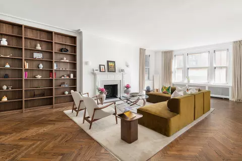 171 W 57th St #8C, New York, NY 10019