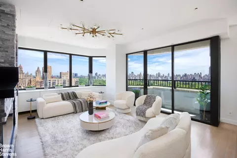 22 W 66th St #PH, New York, NY 10023