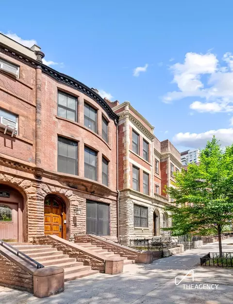 131 W 95th St, New York, NY 10025