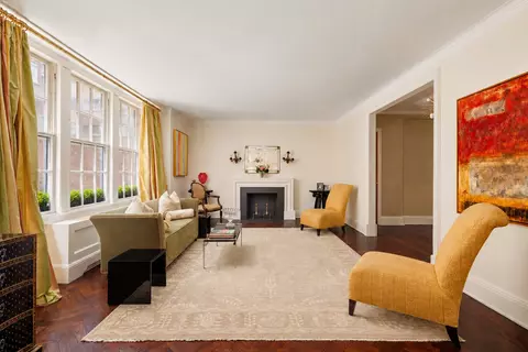 7 Gracie Sq #2/3CD, New York, NY 10028
