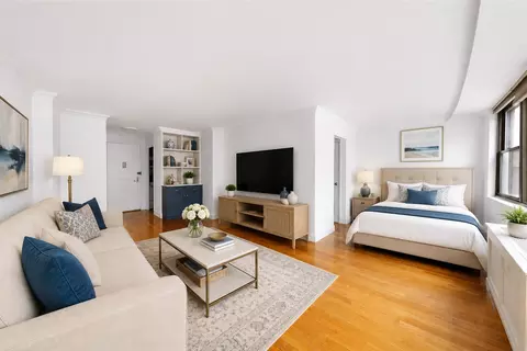 225 E 36th St #9D, New York, NY 10016