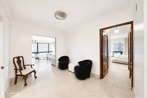 721 Fifth Ave #36DE, New York, NY 10022