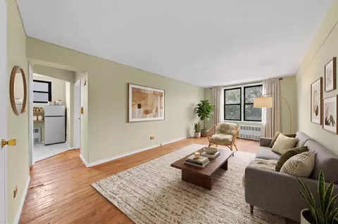 50-21 39th Pl #3B, New York City, NY 11104