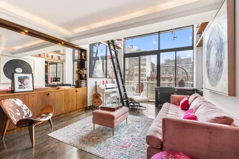 22 W 15th St #5H, New York, NY 10011