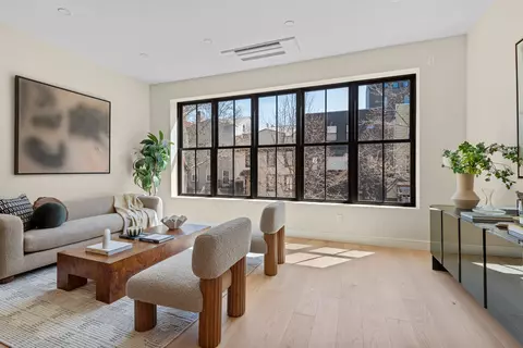 21 Conselyea St #1, Brooklyn, NY 11211