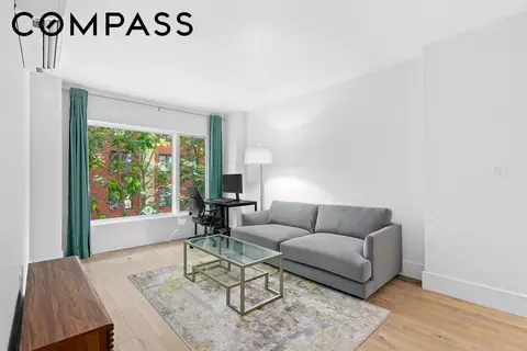 15 E 19th St #2E, Brooklyn, NY 11226