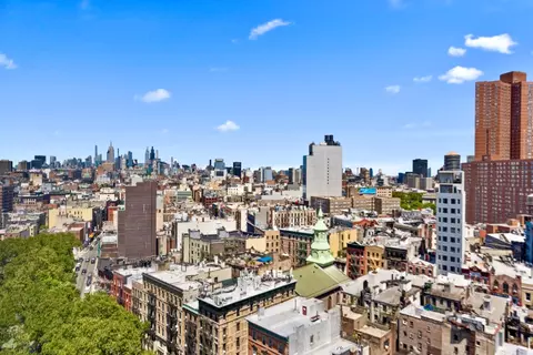 170 Park Row #18B, New York City, NY 10038