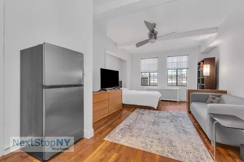 320 E 42nd St #1315, New York, NY 10017