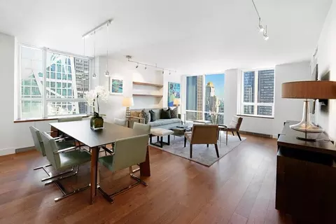 15 W 53rd St #24F, New York, NY 10019