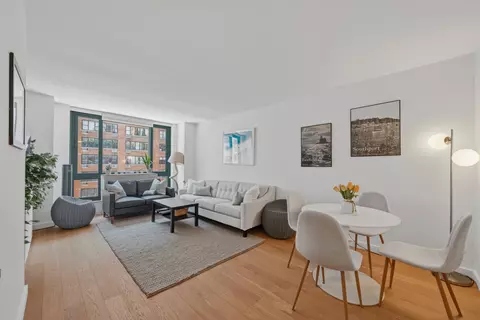 1 Irving Pl #V-7C, New York, NY 10003