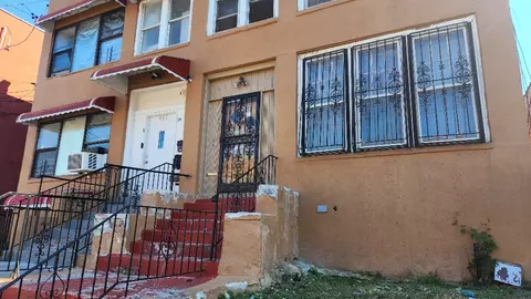 950 E 223rd St, New York City, NY 10466