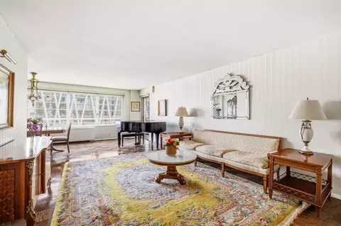 170 W End Ave #18D, New York, NY 10023
