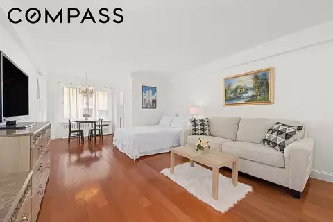 225 E 46th St #8J, New York, NY 10017