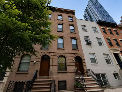 222 E 32nd St, New York, NY 10016