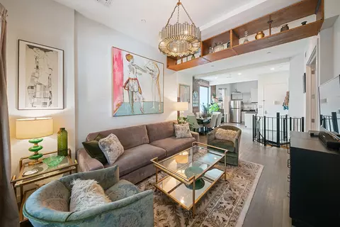 156 Pulaski St #1C, Brooklyn, NY 11206