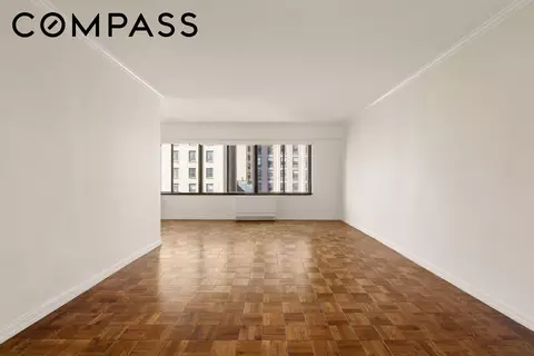 900 Park Ave #8D, New York, NY 10075