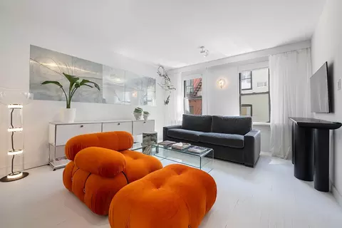 307 W 20th St #3-R, New York, NY 10011