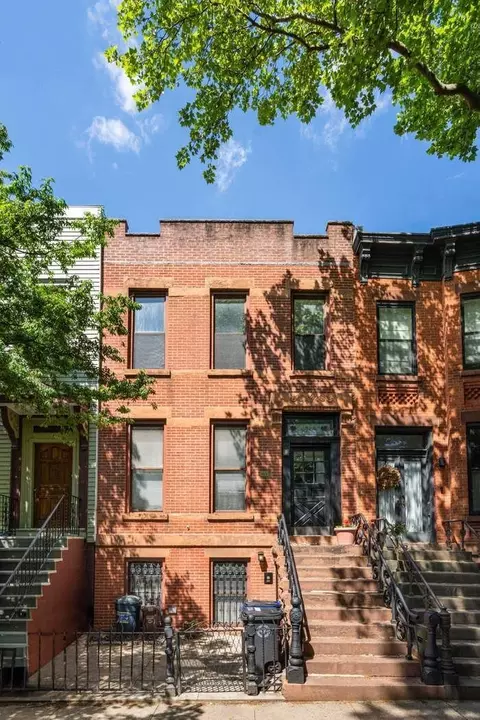 373 16th St #ENTIRE, Brooklyn, NY 11215