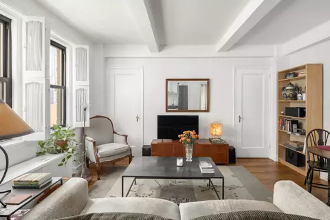 211 E 35th St #9D, New York, NY 10016