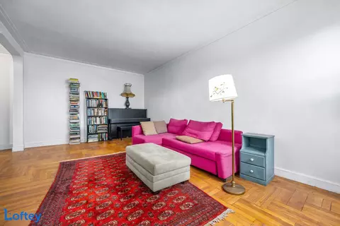 2190 Boston Rd #2C, New York City, NY 10462