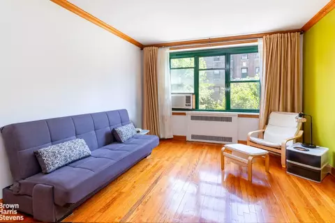78-11 35th Ave #3G, New York City, NY 11372