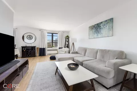 87-09 34th Ave #6J, New York City, NY 11372