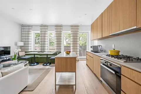 415 Degraw St #GARDEN-B, Brooklyn, NY 11217