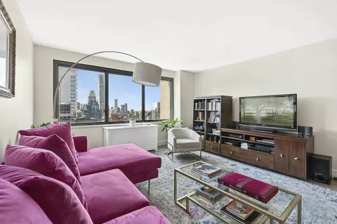300 E 59th St #3504, New York, NY 10022