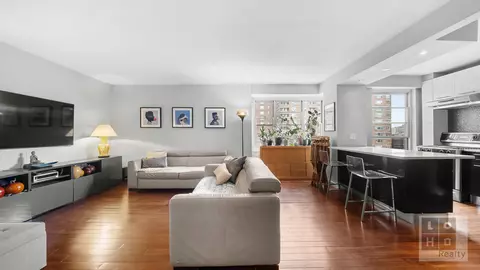 477 Fdr Dr #M1002, New York, NY 10002