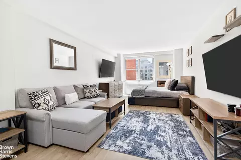 520 E 72nd St #12E, New York, NY 10021
