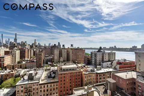 328 W 86th St #PHA, New York, NY 10024
