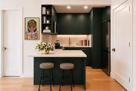 461 W 44th St #6-B, New York, NY 10036