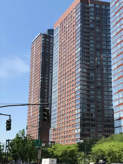 30 West St #24-E, New York, NY 10004