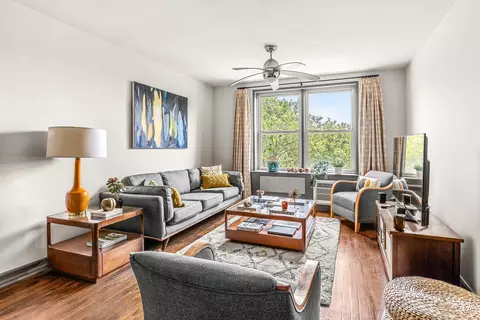 651 Vanderbilt St #5W, Brooklyn, NY 11218