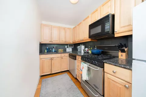 333 E 34th St #9J, New York, NY 10016
