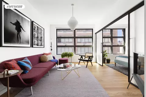547 W 47th St #615, New York, NY 10036