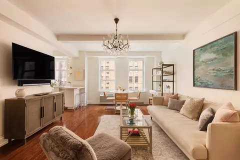 405 W 23rd St #6I, New York, NY 10011