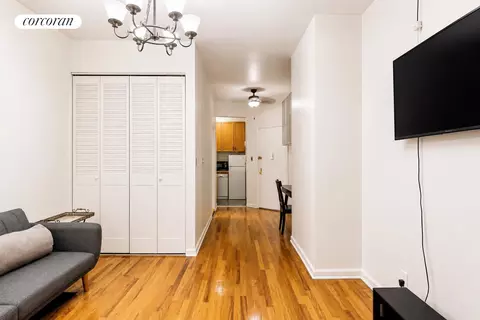 205 E 89th St #4D, New York, NY 10128