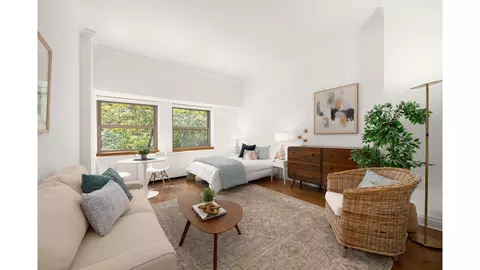 350 E 82nd St #2G, New York, NY 10028