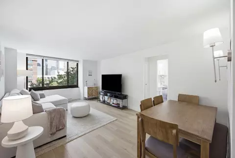 200 Rector Pl #4U, New York, NY 10280