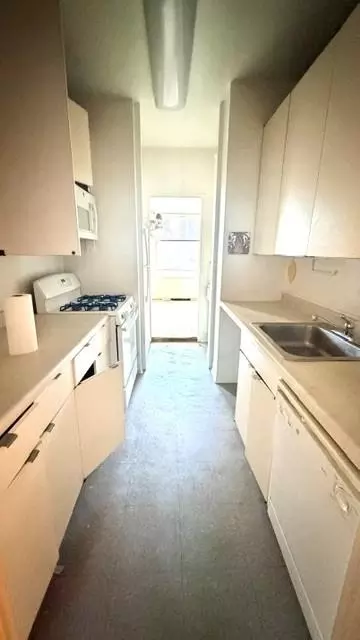 45 E 89th St #14C, New York, NY 10128