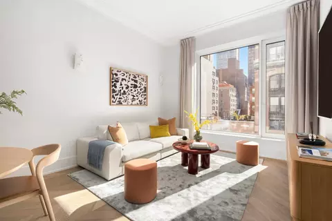 660 Lexington Ave #4C, New York, NY 10022