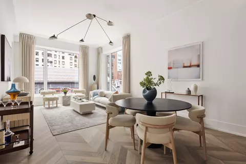 660 Lexington Ave #6A, New York, NY 10022